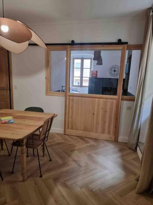 Appartement Au Coeur De La Ville Corte  Exteriör bild