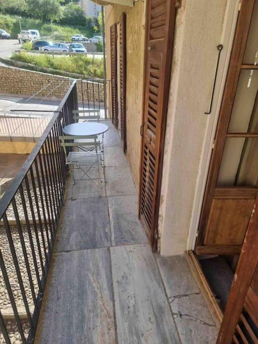Appartement Au Coeur De La Ville Corte  Exteriör bild